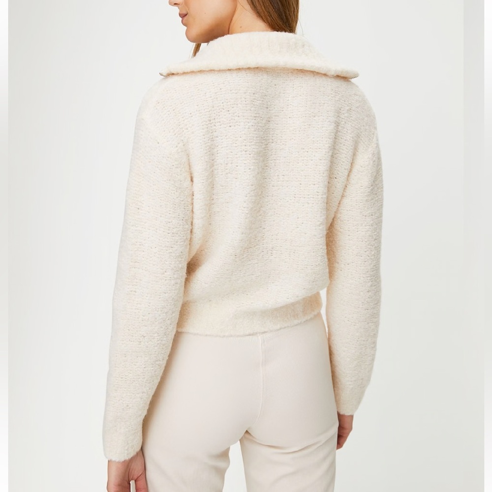 Aritzia Gwenyth sweater in Oak